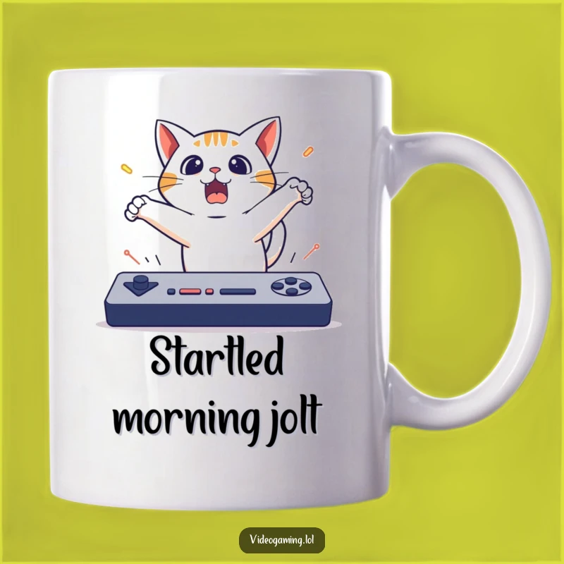Funny Cat Gaming Mug: Surprised Leap, Fast Game Reaction, Perfect Gift